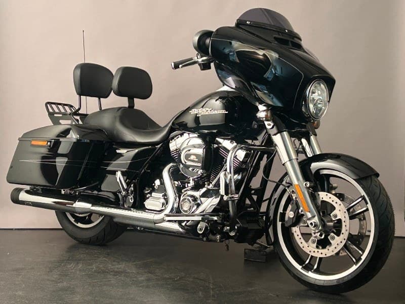 Harley-Davidson FLHXS Street Glide Special