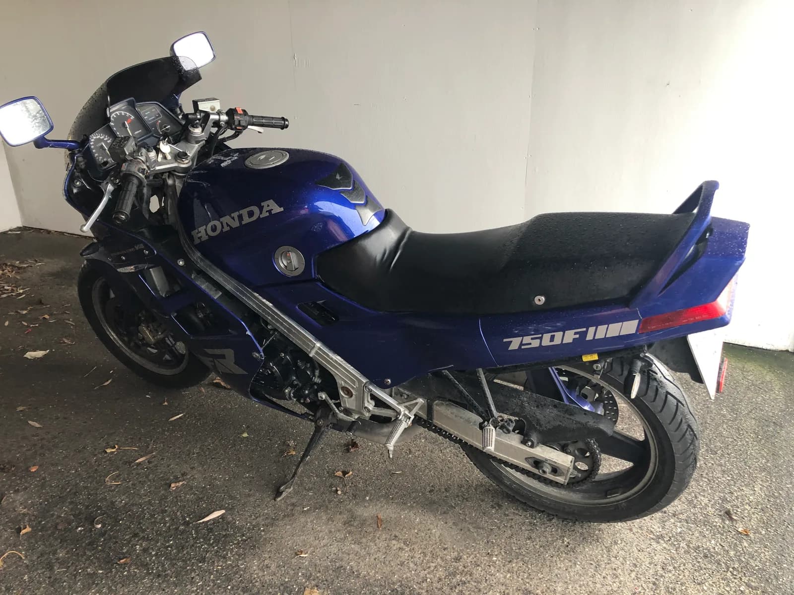 Honda VFR 750 F