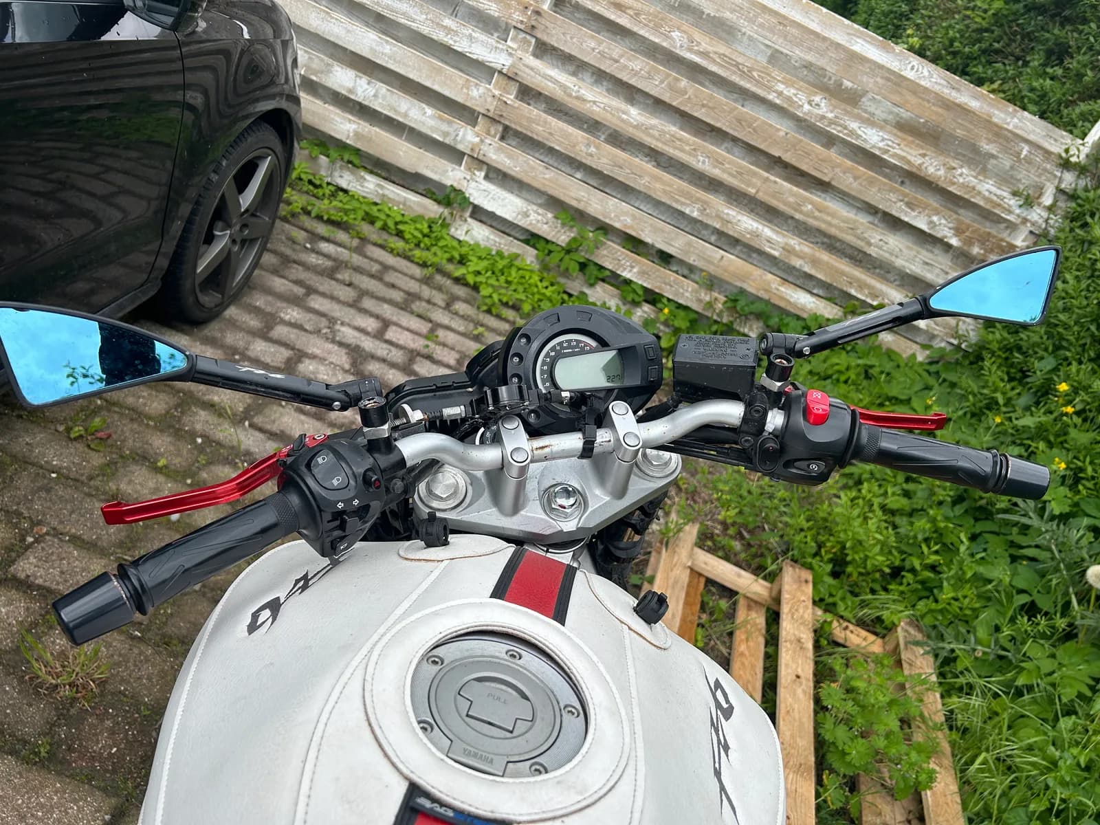 Yamaha FZ6
