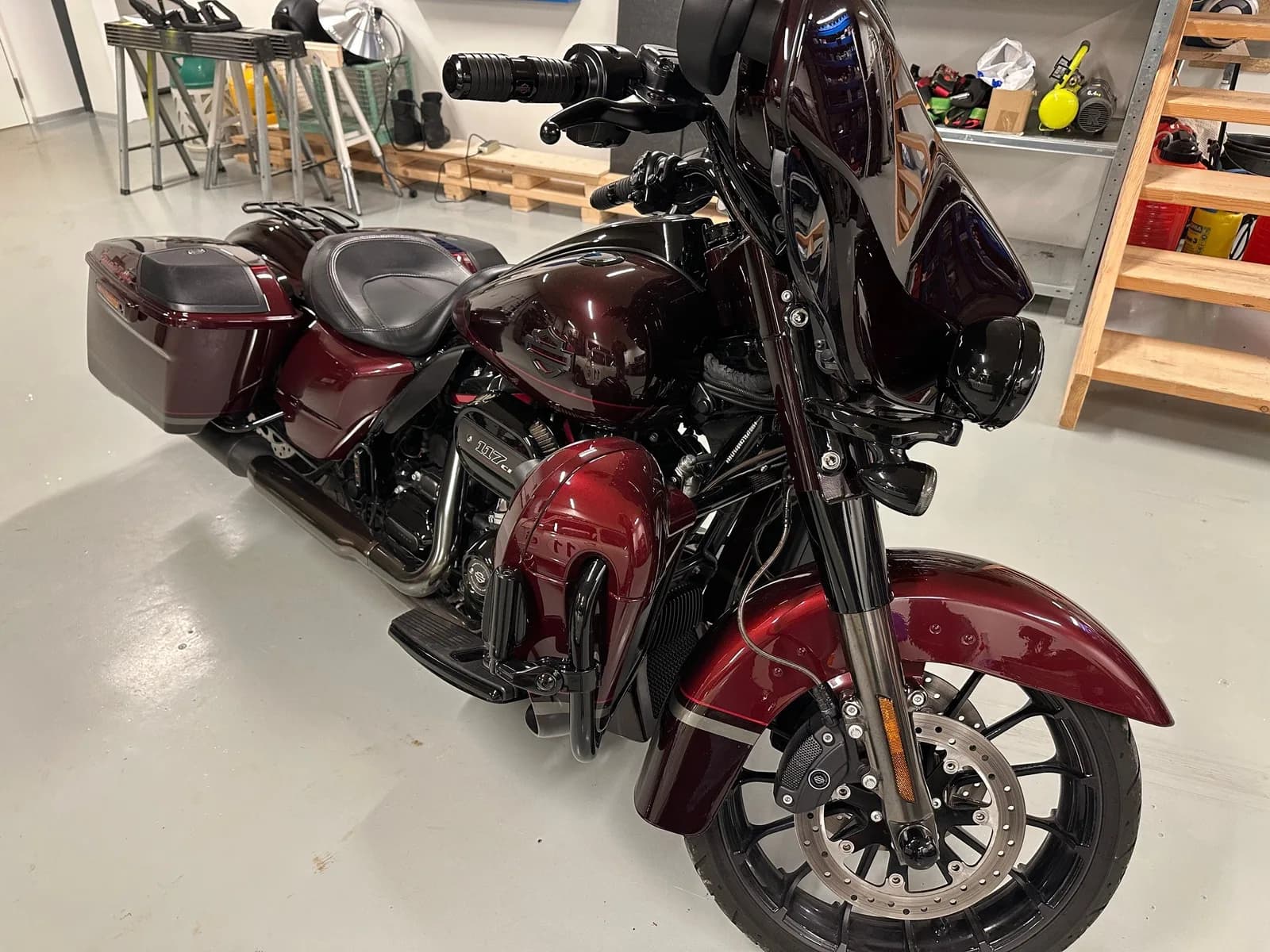 Harley-Davidson FLHXSE CVO Street Glide