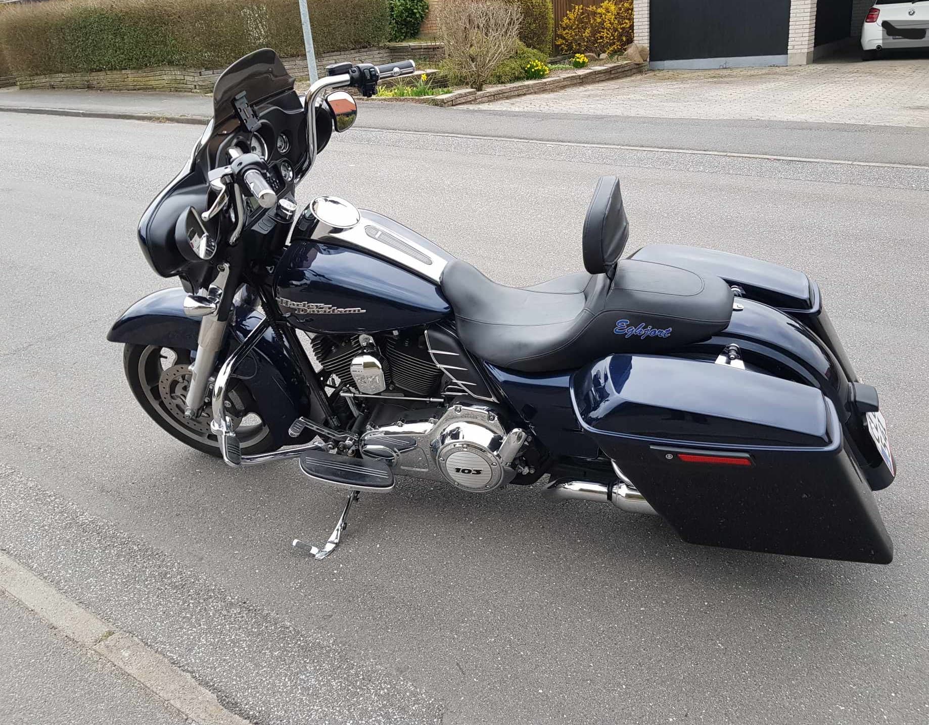 Harley-Davidson FLHX Street Glide