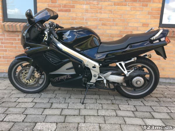 Honda VFR 750 F