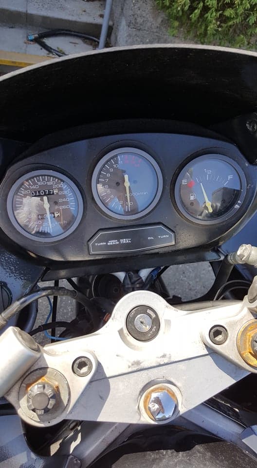 Suzuki GSX 600 F