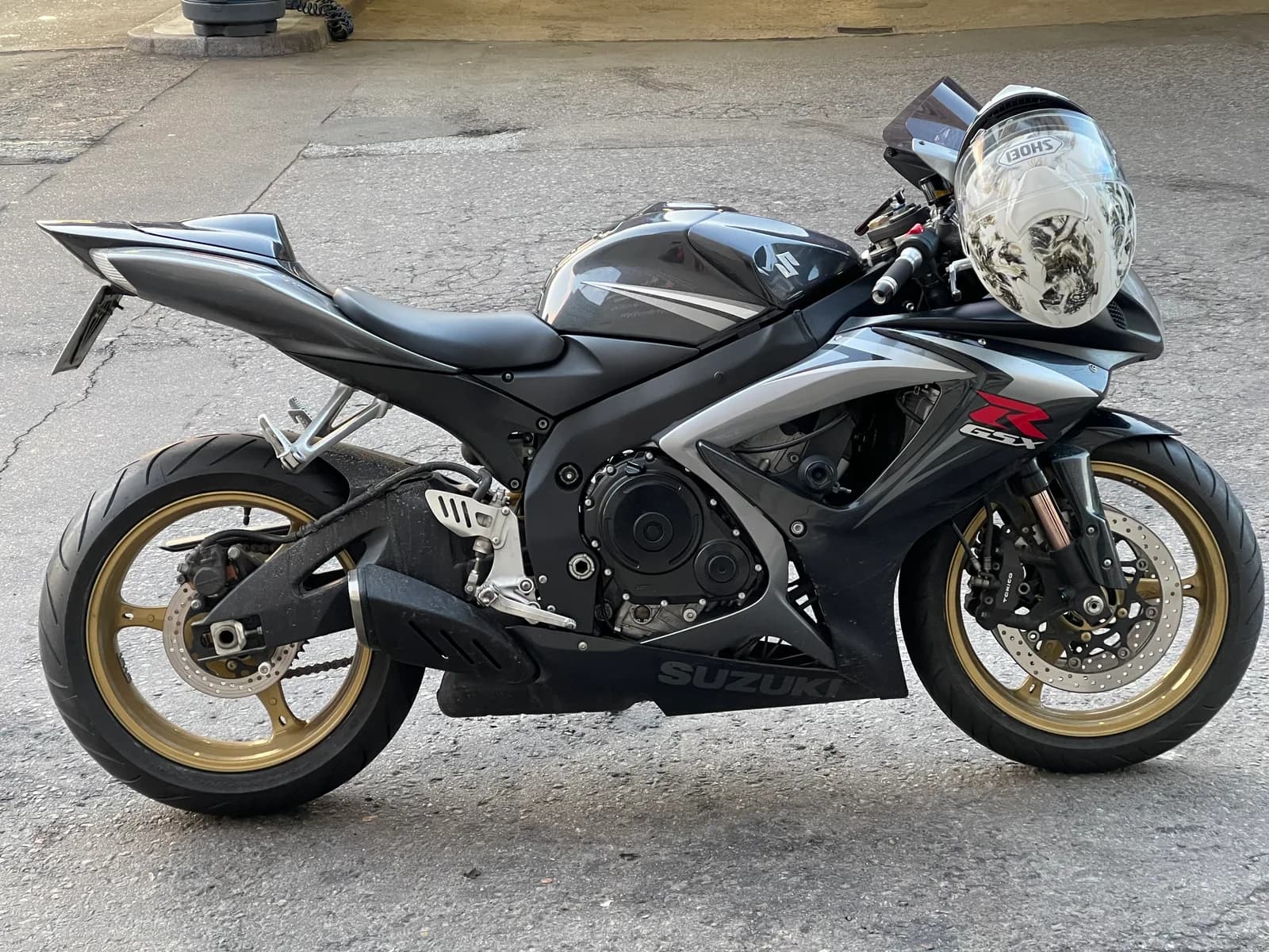 Suzuki GSXR 750