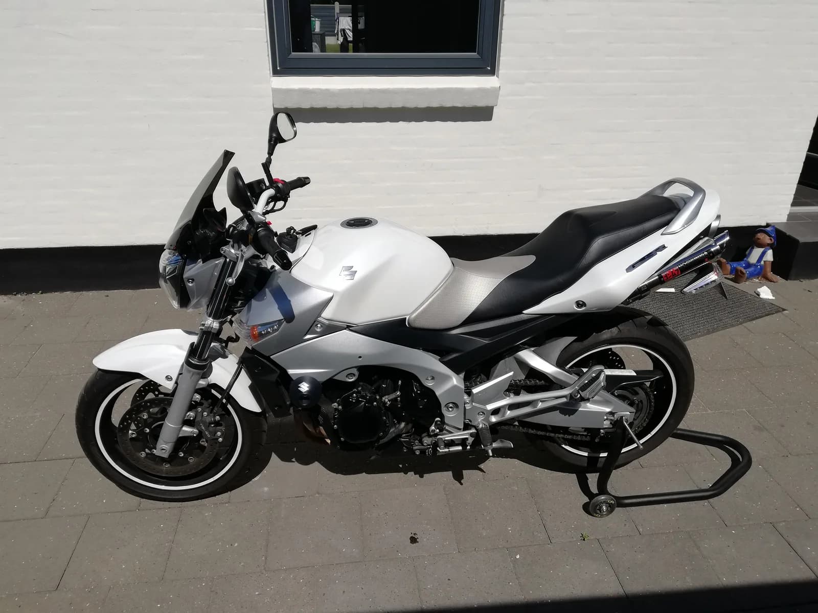 Suzuki GSR 600