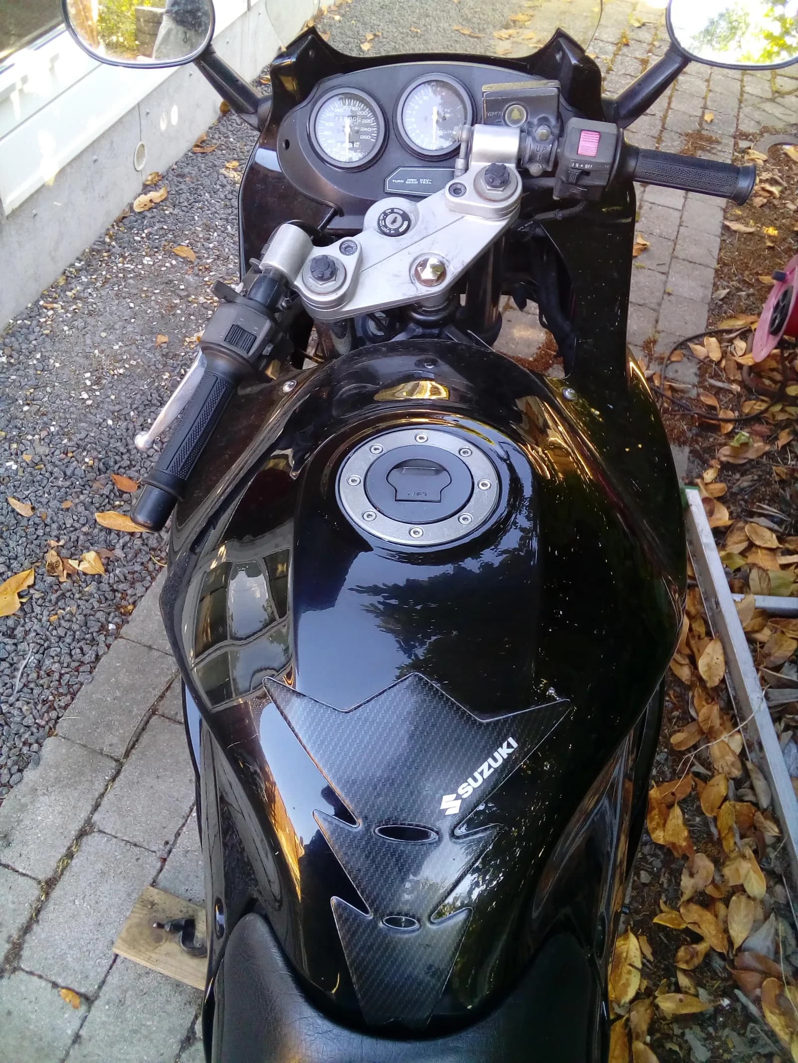 Suzuki GSX 600 F