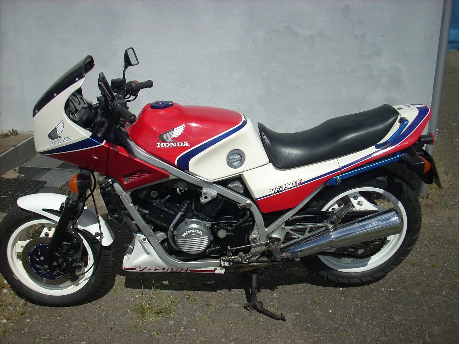 Honda VF 750 F