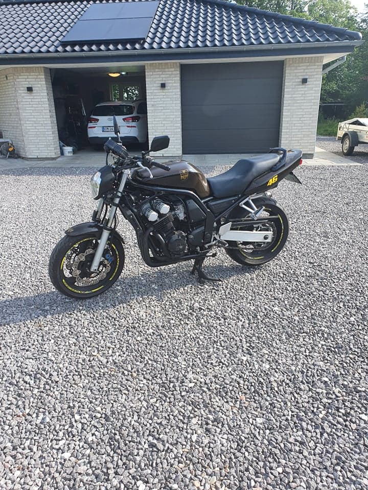 Yamaha FZS 600 Fazer