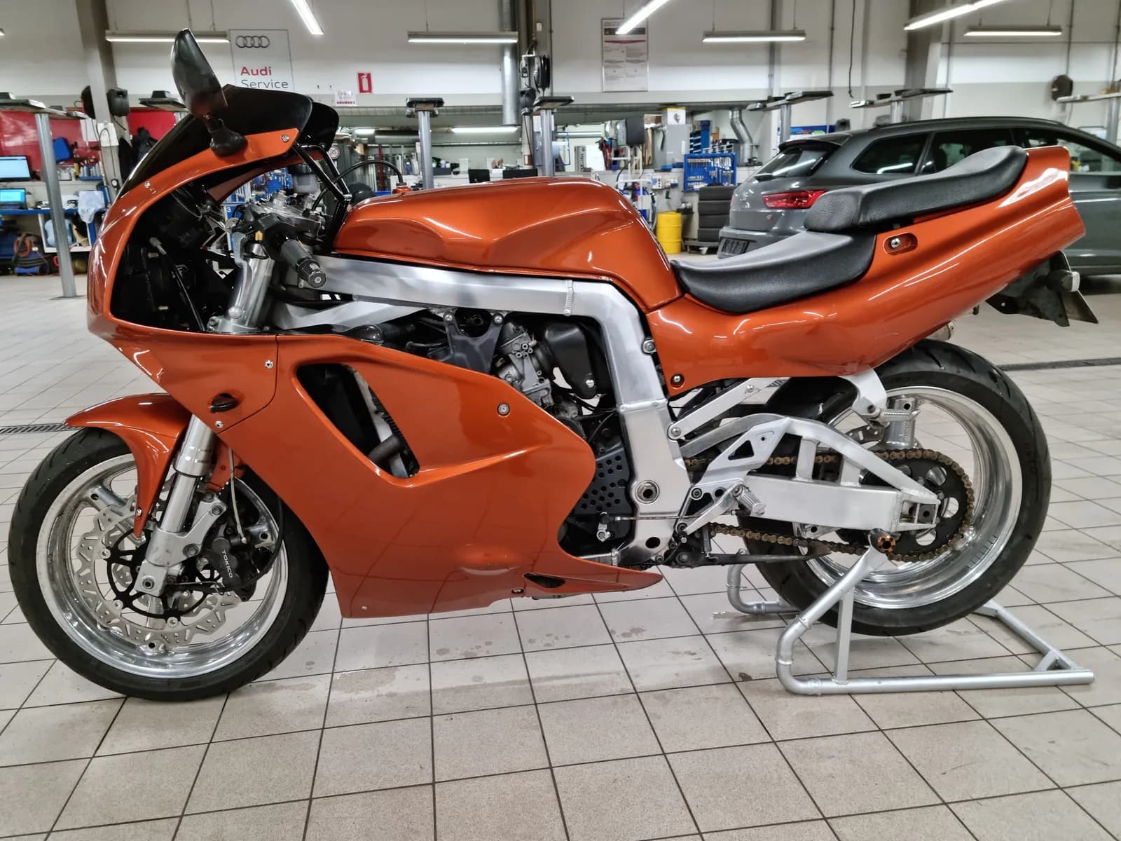 Suzuki GSX 750