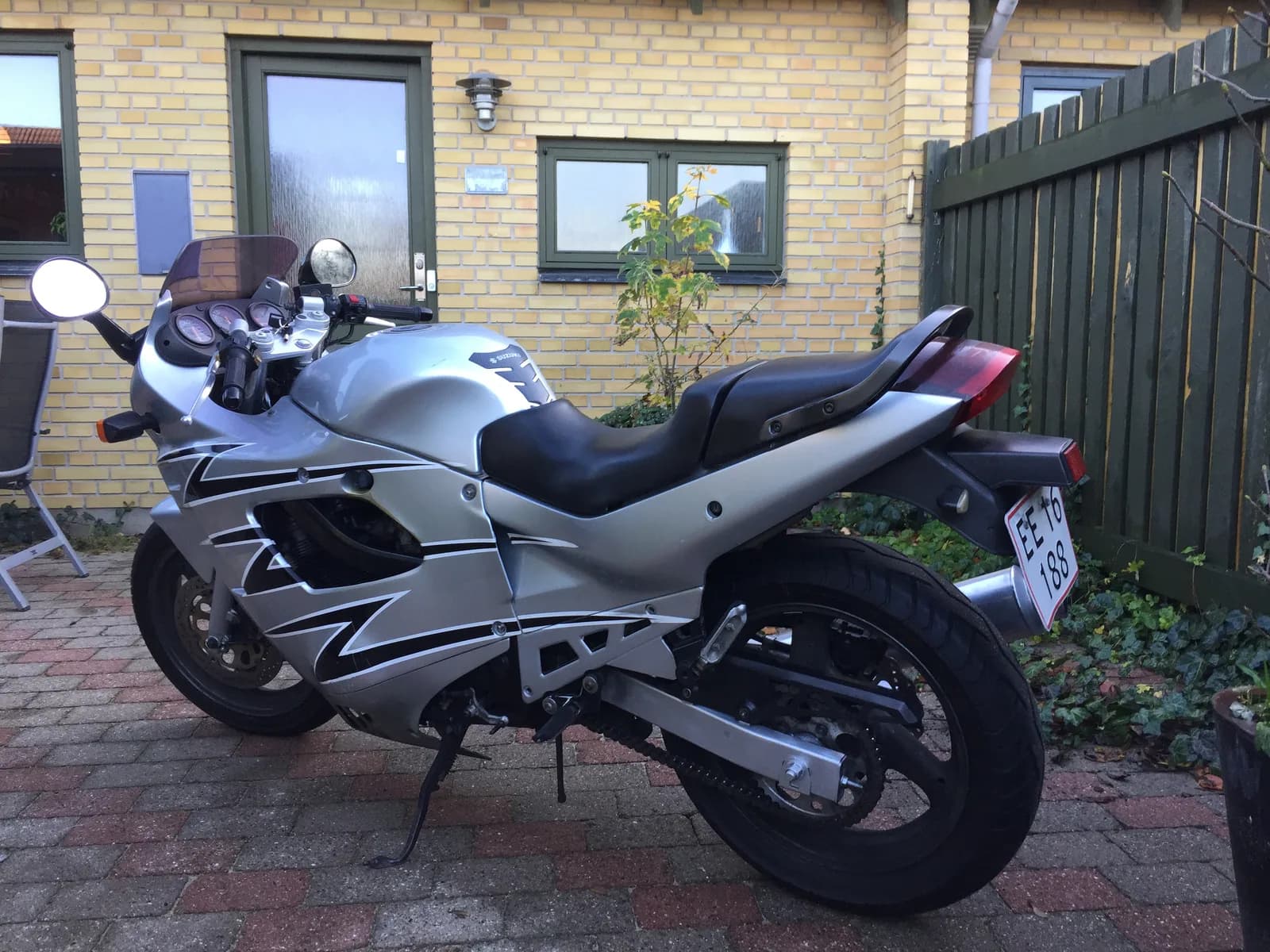 Suzuki GSX 600 F