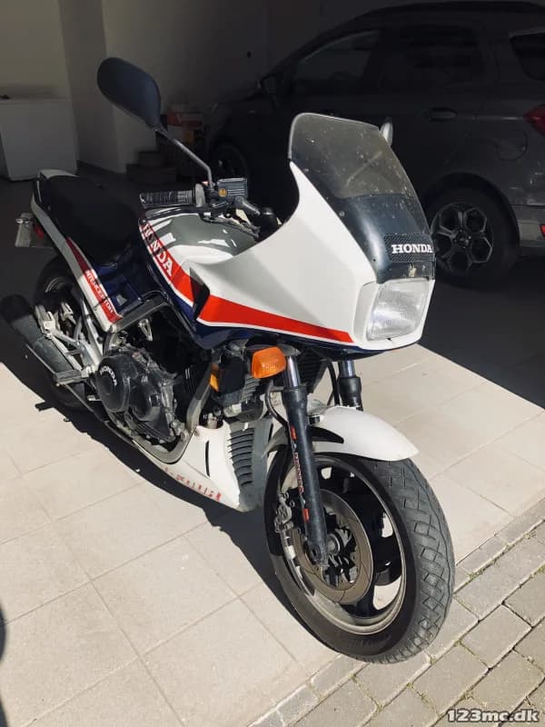 Honda VF 1000 F