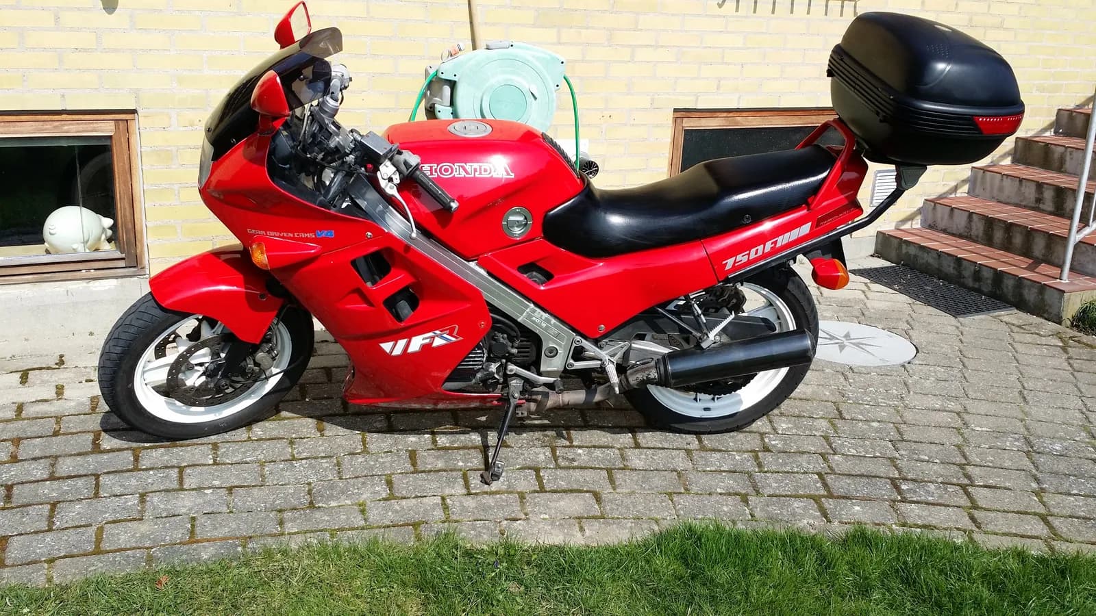 Honda VFR 750