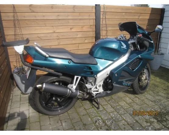 Honda VFR 750 F