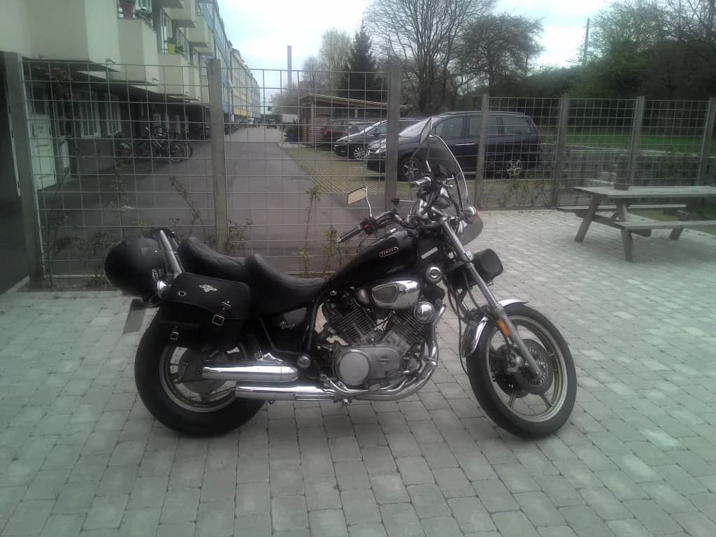 Yamaha XV 700