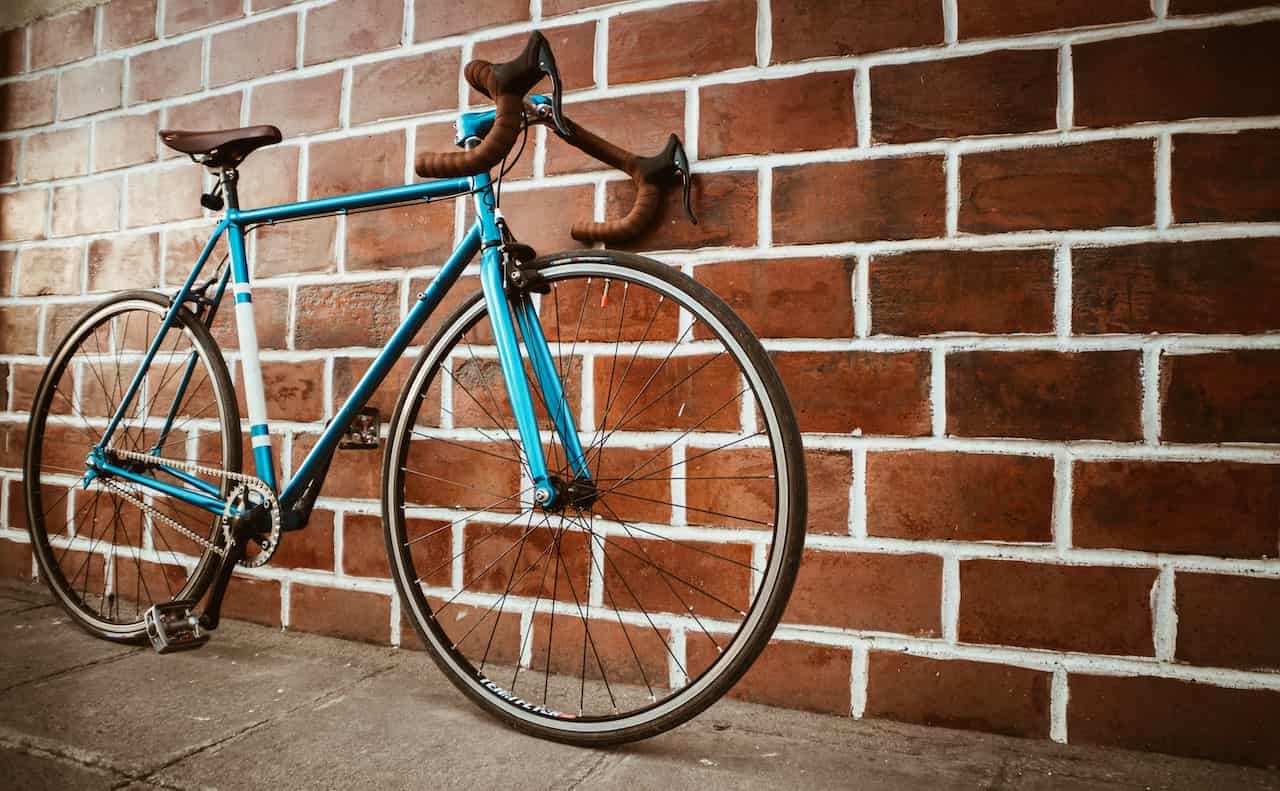 Hvordan man finder et godt dæk til sin racercykel?