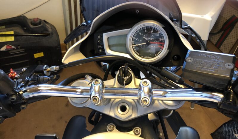 Triumph Street Triple 2008 full