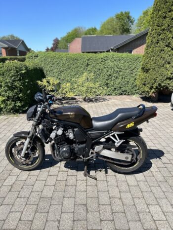 Yamaha FZS 600 Fazer 2002 full