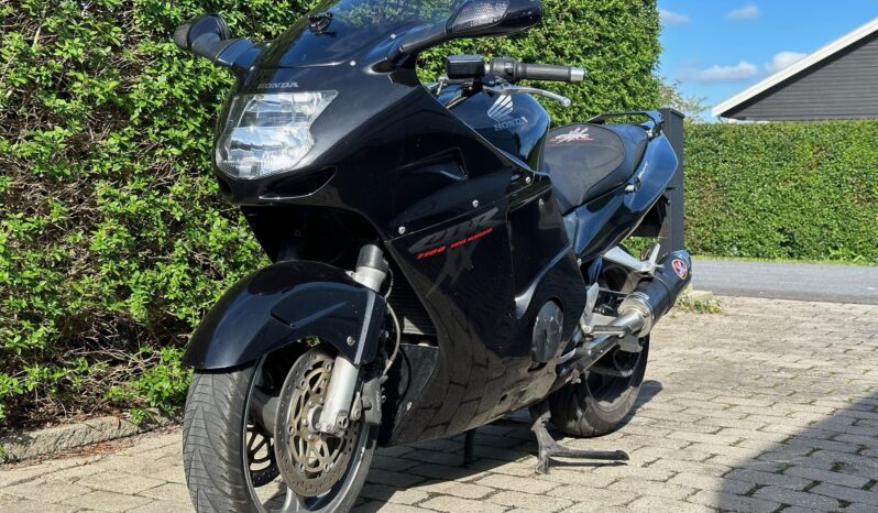 Honda CBR 1100 XX 2002 1