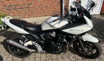 Suzuki GSF 650 S Bandit 2016 full