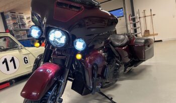 Harley Davidson FLHXSE CVO Street Glide N/A full