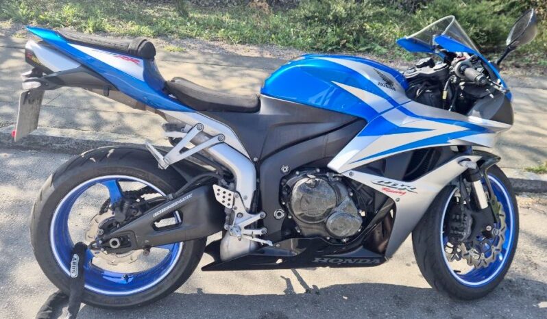 Honda CBR 600 RR 2008 full
