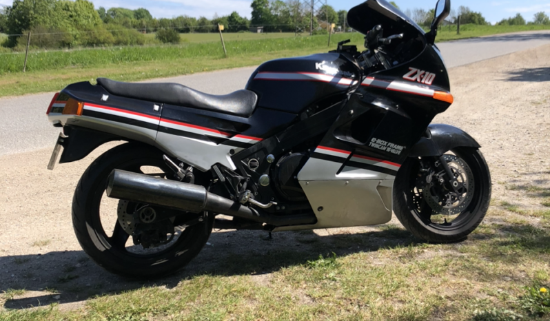 Kawasaki ZX10 1990 full